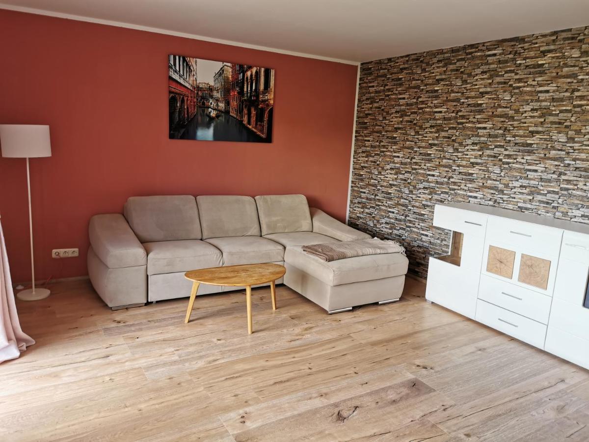 Gemuetliche 90 Qm Wohnung In Saarburg, Zentral Gelegen, Garten Mit Aussicht, Separater Eingang Exteriör bild