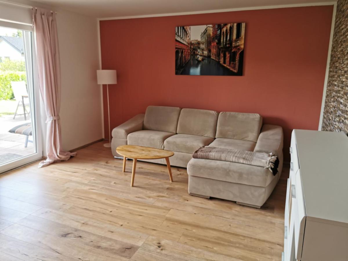 Gemuetliche 90 Qm Wohnung In Saarburg, Zentral Gelegen, Garten Mit Aussicht, Separater Eingang Exteriör bild